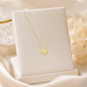 LOREVIA - Four-Leaf Clover Gold Pendant Necklace